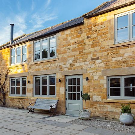 Luxury Cotswold Retreats Villa Moreton-in-Marsh ภายนอก รูปภาพ